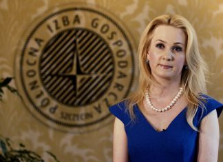 Rząd szykuje się na różne scenariusze czwartej fali. Przedsiębiorcy apelują o niewprowadzanie kolejnego lockdownu