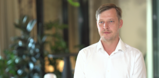 Polacy entuzjastami w podejściu do nowych technologii. Pod względem bezpieczeństwa danych najbardziej ufają bankom