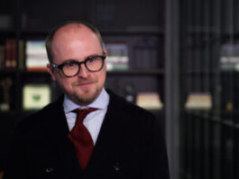 Wykorzystanie AI w firmach rośnie, ale wolniej, niż oczekiwano. Towarzyszy temu sporo rozczarowań